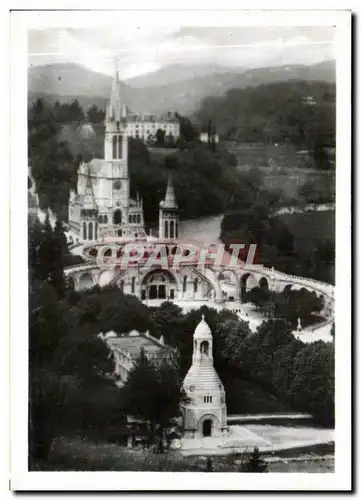 Cartes postales moderne Lourdes la basilique le monument interallie vue plongeante