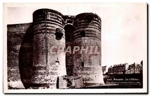 Cartes postales Angers Le Chateau les deux grosses tours