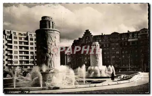 Cartes postales Paris Les fontaines de la porte de St Cloud