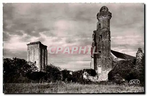 Ansichtskarte AK Grand Pressigny Indre Loire Le Donjon Siecle et la Vieille TOur