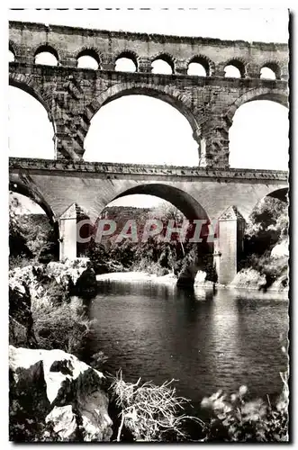 Cartes postales Le Pont Du Aqueduc romain