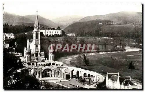 Cartes postales Lourdes La Basilique vue du Chateau Fort