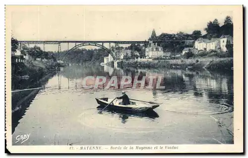 Ansichtskarte AK Mayenne Bords de la Mayenne et le Viaduc