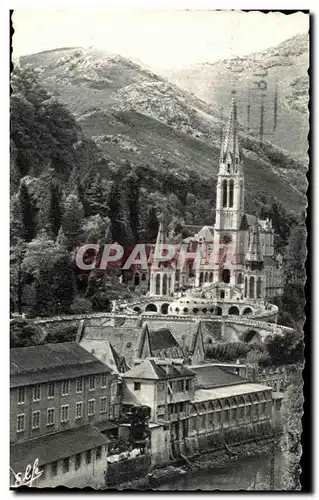 Cartes postales Lourdes Vue sur la Basilique et le Gave