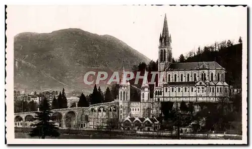 Cartes postales moderne Lourdes La Basilique