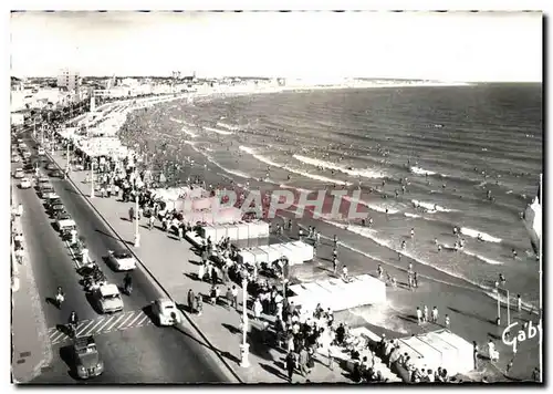 Cartes postales Les Sables D&#39Olonne Le Remblai et la Plage