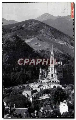 Ansichtskarte AK Lourdes La Basilique et La Mantagne du Calvaire