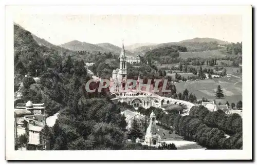 Cartes postales Lourdes La basilique Vue du Chateau fort