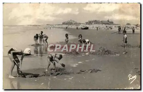 Cartes postales Berck Plage A Maree Descendante Enfants