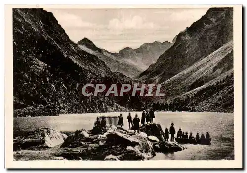 Cartes postales moderne Environs de Cauterets Le Lac de Gaube et le Vignemale