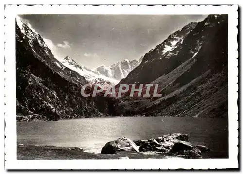 Cartes postales moderne Cauterets Le Lac de Gaube et le Vignemale