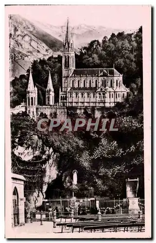 Cartes postales Lourdes La Grotte Et La Basilique