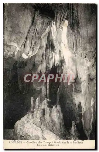 Ansichtskarte AK Lourdes Grottes du Loup a 10 minutes de la Basilique Salle des statuettes