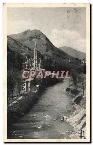 Cartes postales Lourdes La Basilique et le Gave