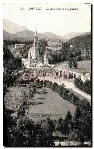 Cartes postales Lourdes La Basilique et l&#39Esplanade