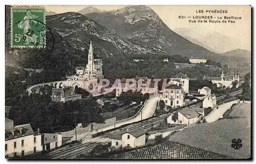 Cartes postales Lourdes La Basilique Vue de la Route de Pau