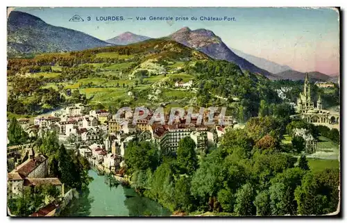 Ansichtskarte AK Lourdes Vue Generale Prise du Chateau Fort