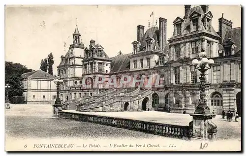 Cartes postales Fontainebleau Palais L&#39escalier du fer a cheval