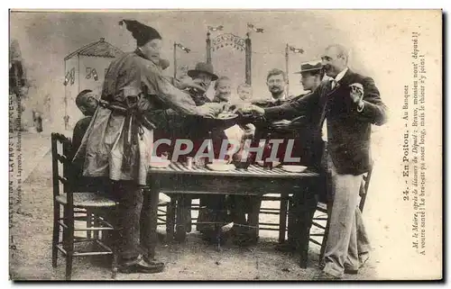 Cartes postales En Poitou Au Banquet le Maire Folklore Costume