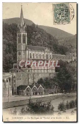 Cartes postales Lourdes La Basilique les Piscines et la Grotte