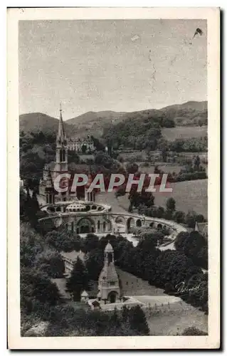 Ansichtskarte AK Lourdes La Basilique et le Monument