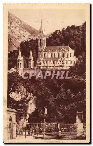Cartes postales Lourdes La Grotte et la Basilique