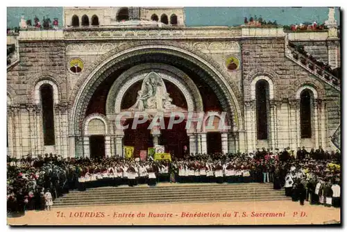 Cartes postales Lourdes Entree du Rosaire Benediction du T S Sacremenl