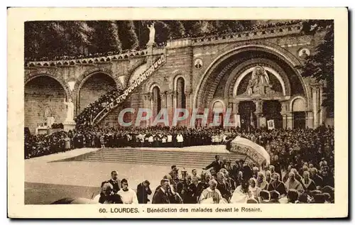 Ansichtskarte AK Lourdes Benediction Des Malades Devant Le Rosaire