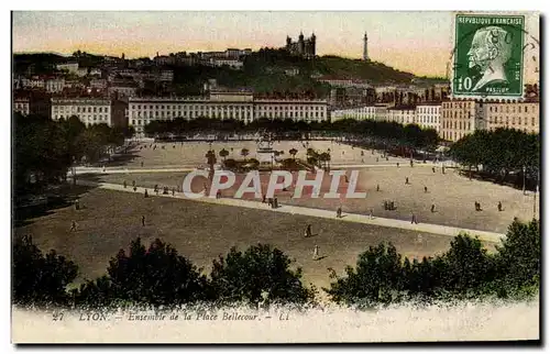 Ansichtskarte AK Lyon Ensemble de la Place Bellecour