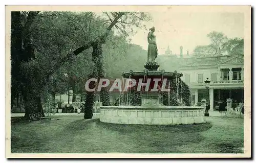 Ansichtskarte AK Paris Dans les jardins des Champs Elysees