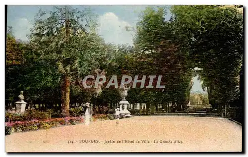 Cartes postales Bourges Jardin de I'Hotel de Ville La Grande Allee