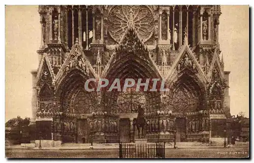 Cartes postales Champagne Pommery Greno Remis La Cathedrale de Reims avant la Guerre L agrand Portail