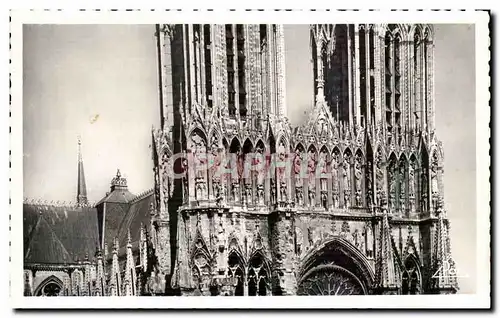 Cartes postales Reims La Cathedrale Galerie des Rois et Tours