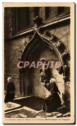 Ansichtskarte AK Notre Dame du Folgoet La Fontaine Sacree au Chevet de la Basilique