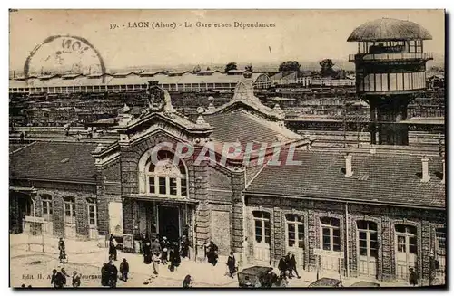 Cartes postales Laon La gare et ses Dependances Trains