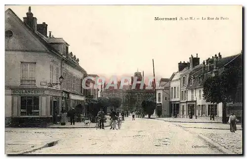 Cartes postales Mormant La Rue de Paris Boulangerie Facteur