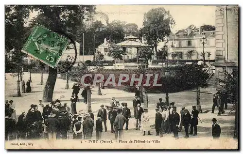 Cartes postales Ivry Place de L'Hotel de Ville Sapeurs Pompiers