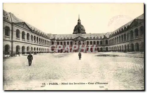 Cartes postales Paris Hotel des Invalides Cour d&#39Honneur