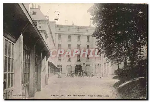 Cartes postales Lycee Victor Hugo Paris Cour de Recreation Enfants