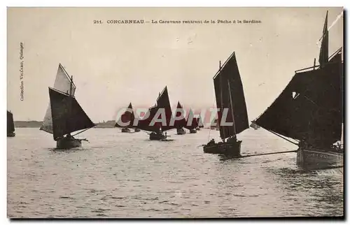 Cartes postales Concarneau La Caravane rentrant de la Peche a la Sardine Bateau