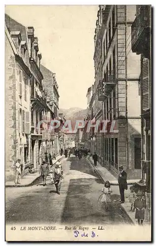 Cartes postales Le Mont Dore Rue de Rigny Enfants