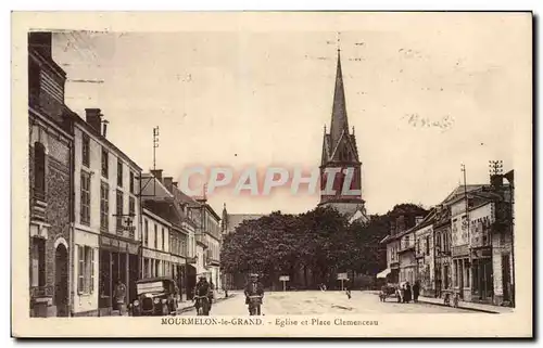 Ansichtskarte AK Mourmelon le Grand Eglise et Place Clemenceau