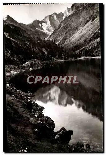 Cartes postales moderne Environs de Cauterets Reflets du Vignemale dans le lac de gaube