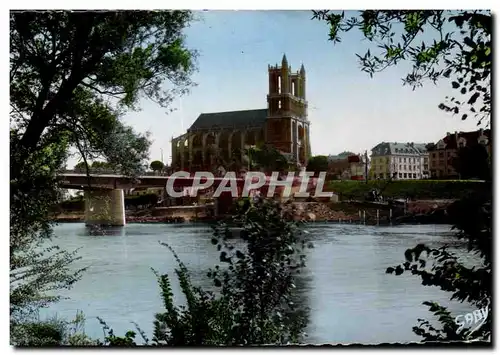 Cartes postales moderne Mantes La Seine et la cathedrale