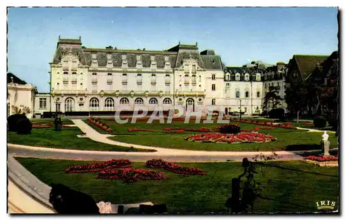 Cartes postales Cabourg Le Jardin et le Grand Hotel