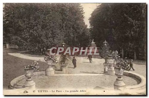 Cartes postales Vittel Le Parc La Grande Allee