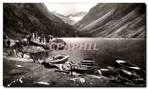 Cartes postales Env de Cauterets Lac de Gaube Le lac en aval