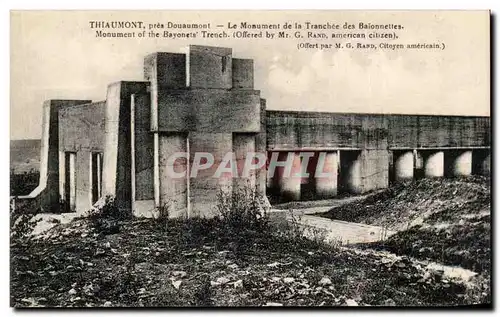 Cartes postales Thiaumont Pres Douaumont Le Monument de la Tranchee des Baionnettes Militaria