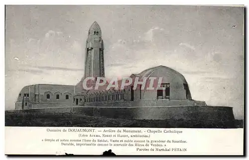 Cartes postales Ossuaire de Douaumont Arriere du monument Chapelle catholique