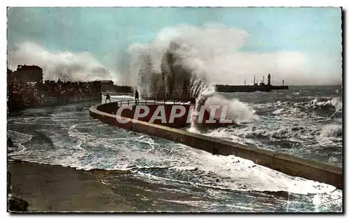 Ansichtskarte AK Le Treport Un Beau coup de Mer